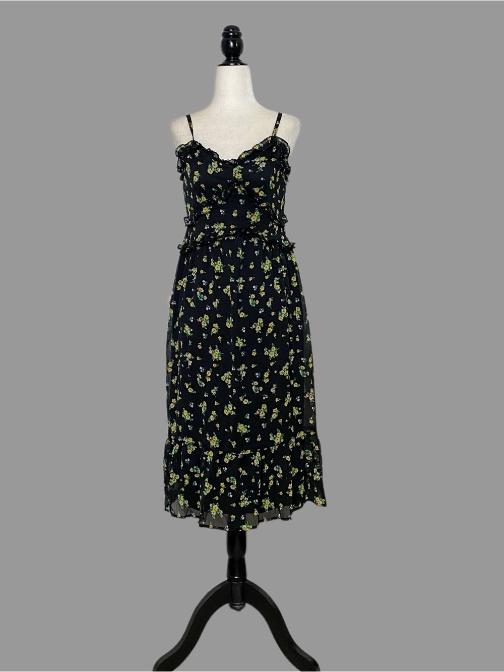❤️M❤️ Black Floral Spaghetti Strap Midi Dress